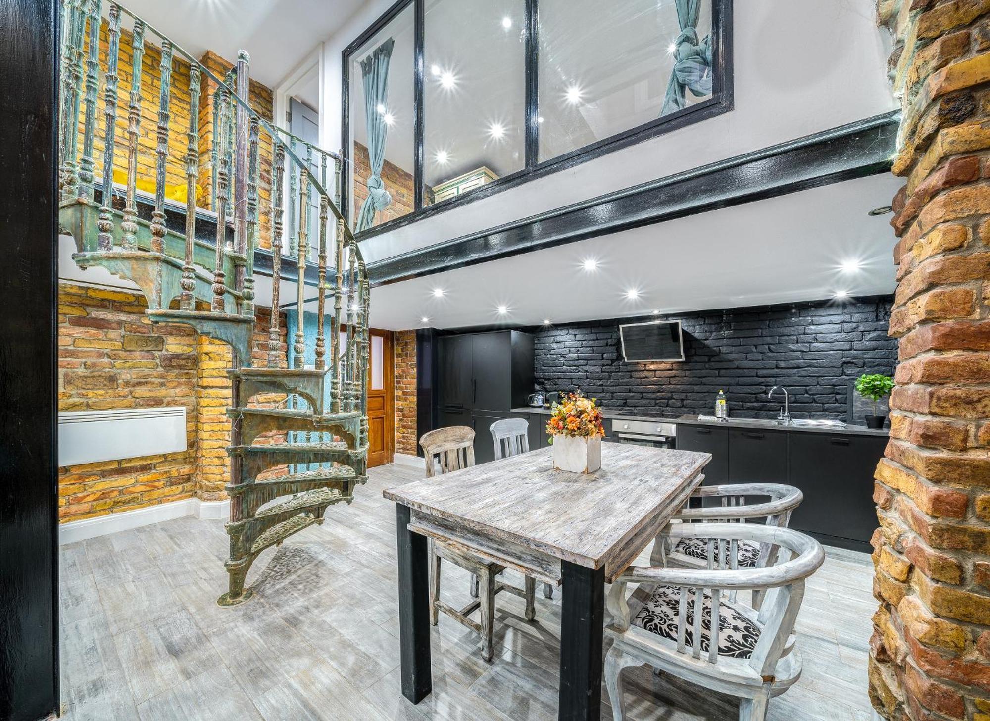 City Center Loft Haven: Modern Elegance Budapeste Exterior foto